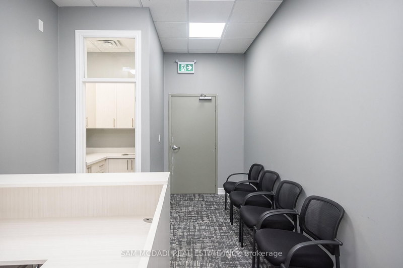 204 - 3465 Platinum Dr, Mississauga, L5M 2S1 | Image 3