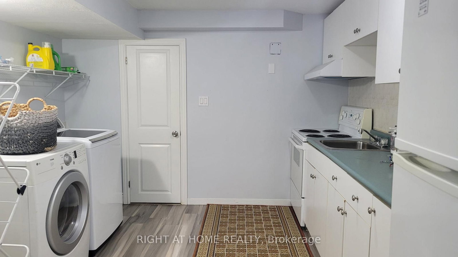 2655 Gananoque Drive, Unit # 7 - Photo 5