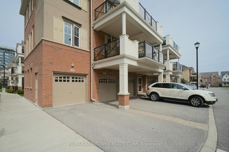 312 - 269 Georgian Dr, Oakville, L6H 0L1 | Image 2
