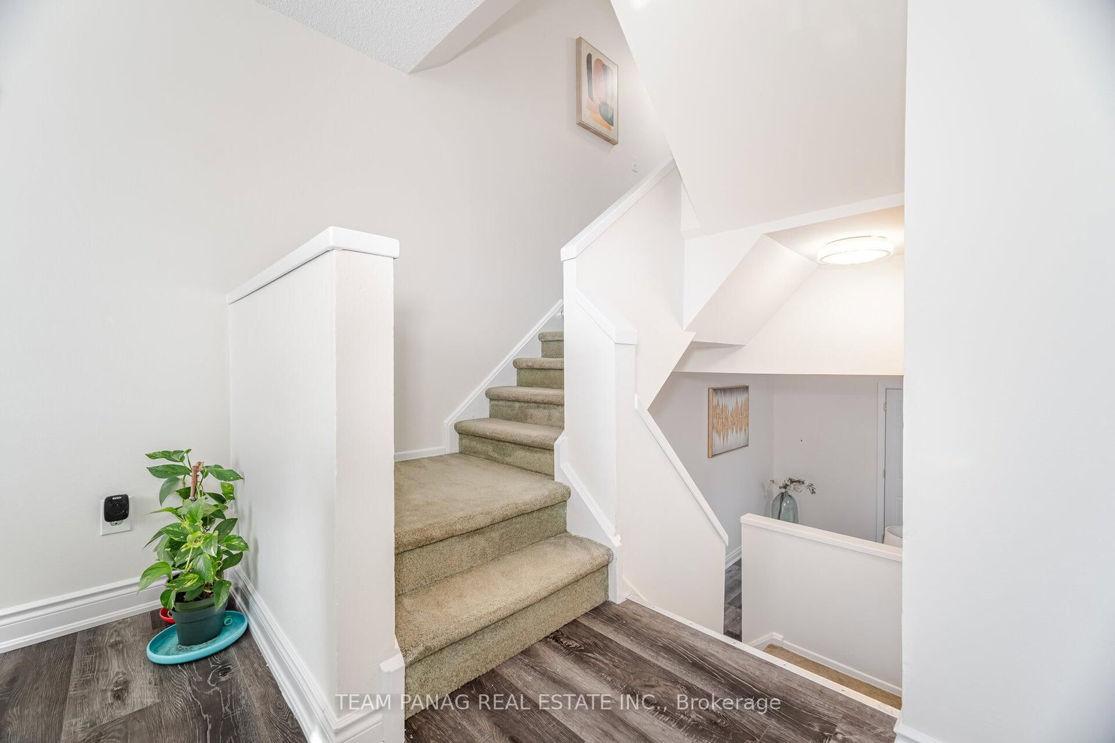 Townhouse for sale at 38 Eden Park, Brampton, Ontario, L6T 3A5 - Southgate - MLS: W12912170