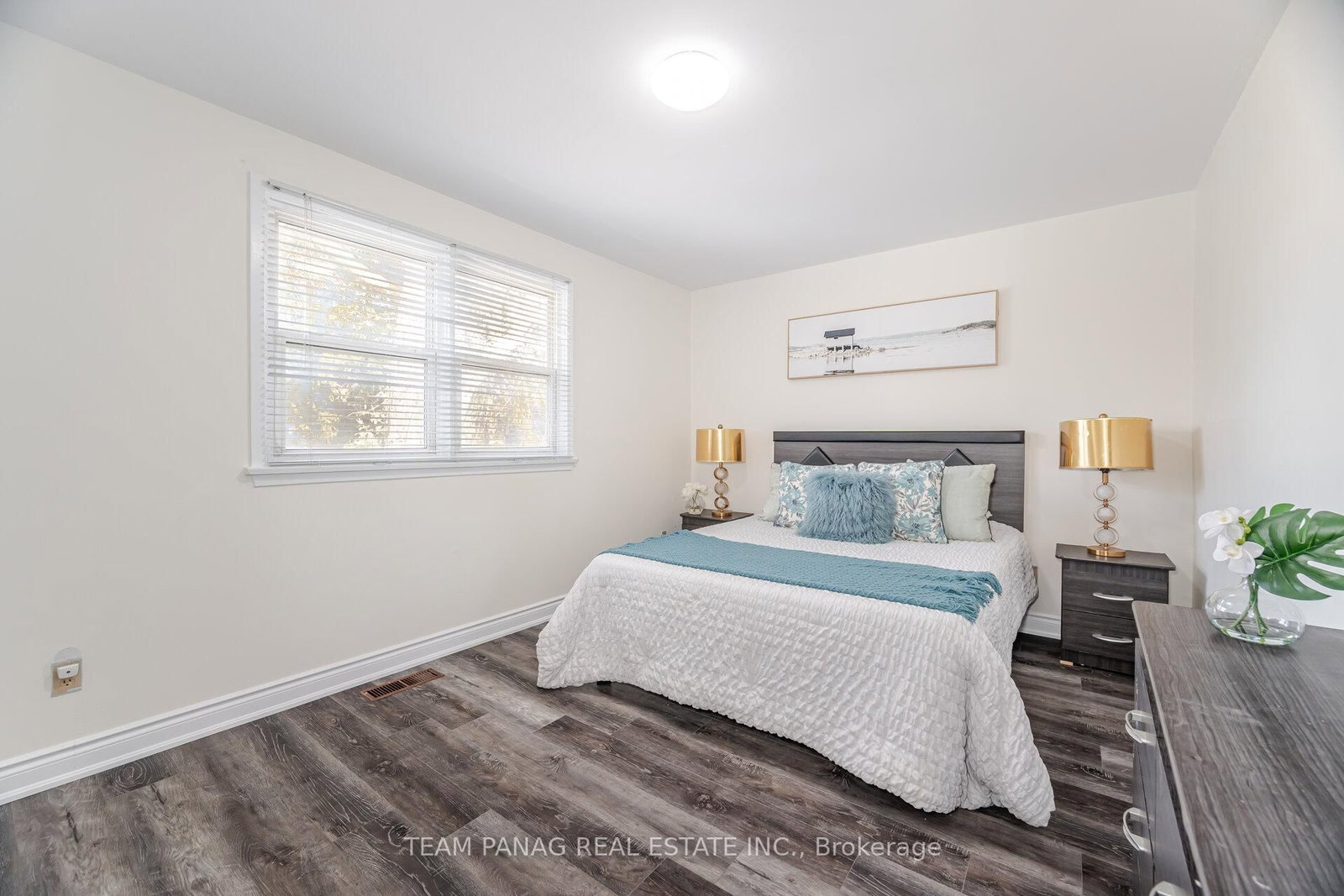 Townhouse for sale at 38 Eden Park, Brampton, Ontario, L6T 3A5 - Southgate - MLS: W12912170