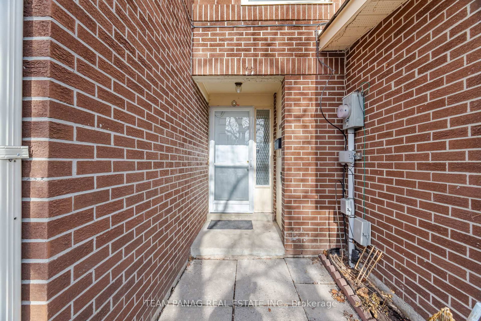 Townhouse for sale at 38 Eden Park, Brampton, Ontario, L6T 3A5 - Southgate - MLS: W12912170
