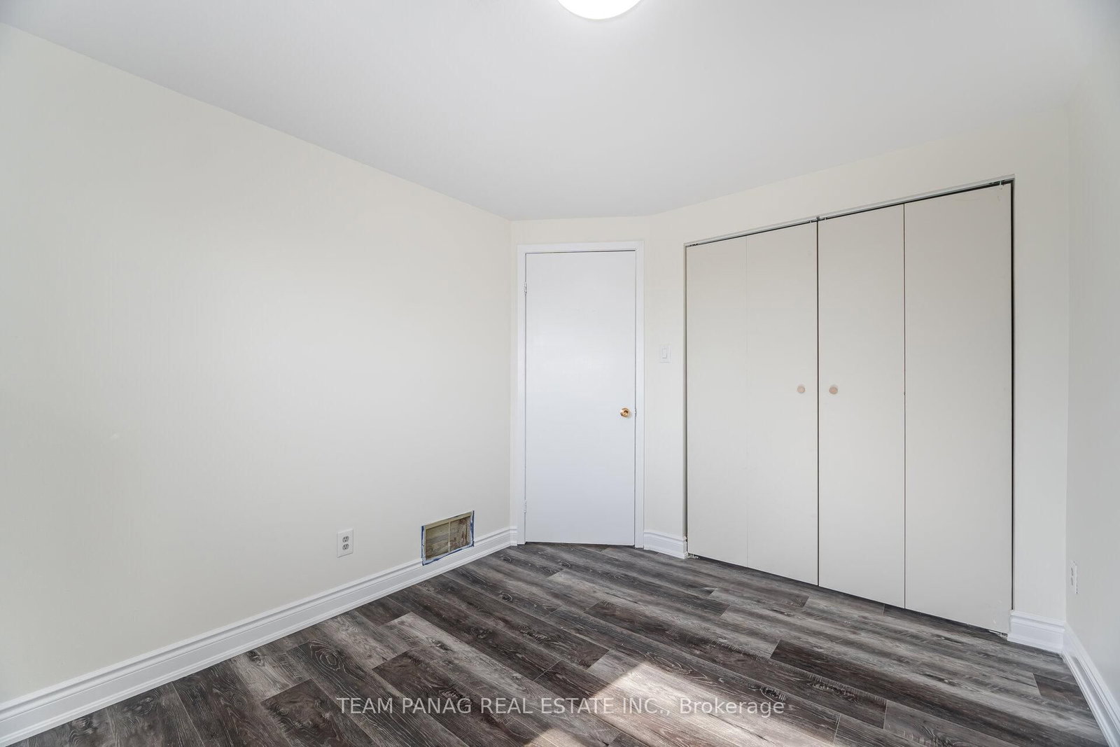 Townhouse for sale at 38 Eden Park, Brampton, Ontario, L6T 3A5 - Southgate - MLS: W12912170