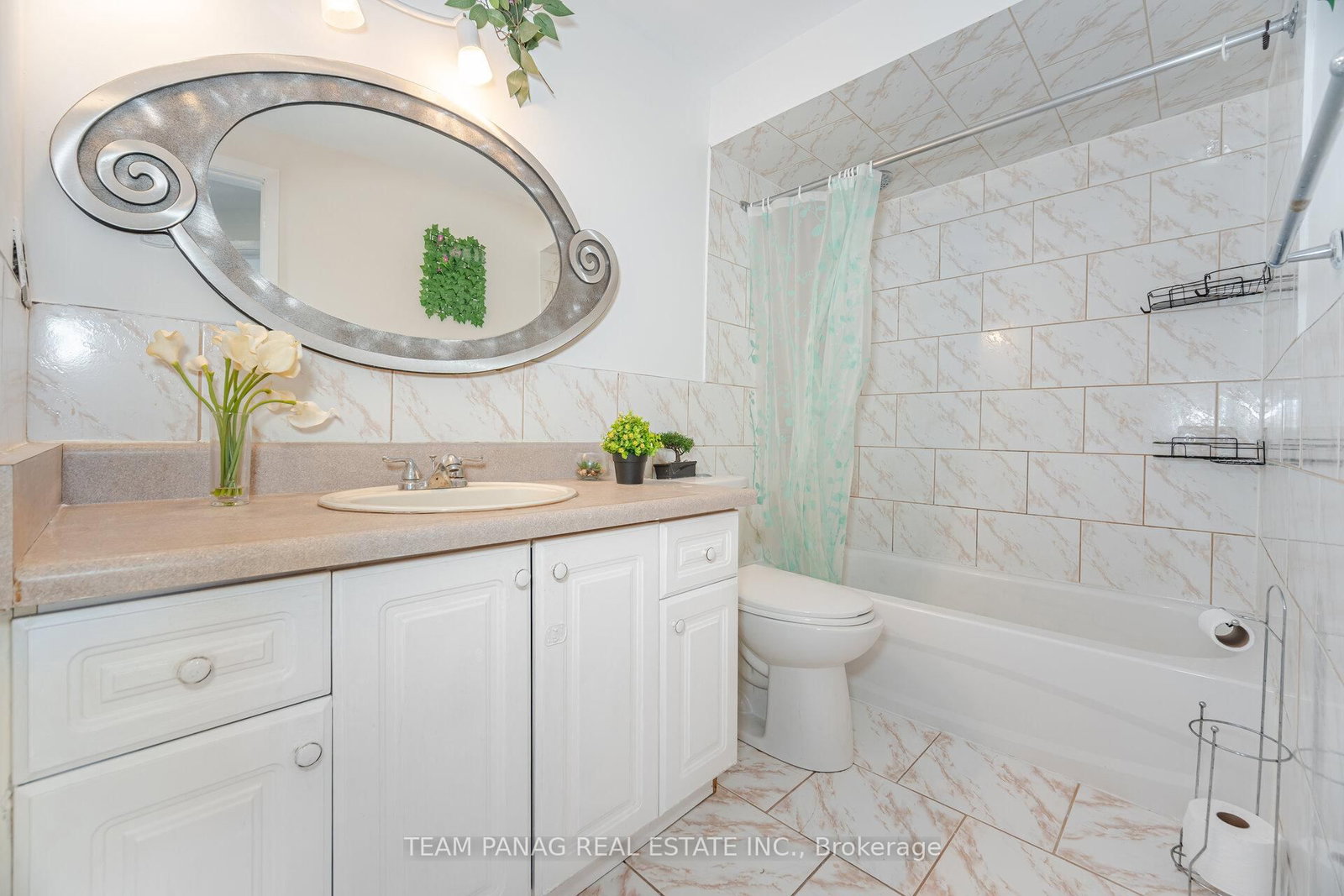 Townhouse for sale at 38 Eden Park, Brampton, Ontario, L6T 3A5 - Southgate - MLS: W12912170