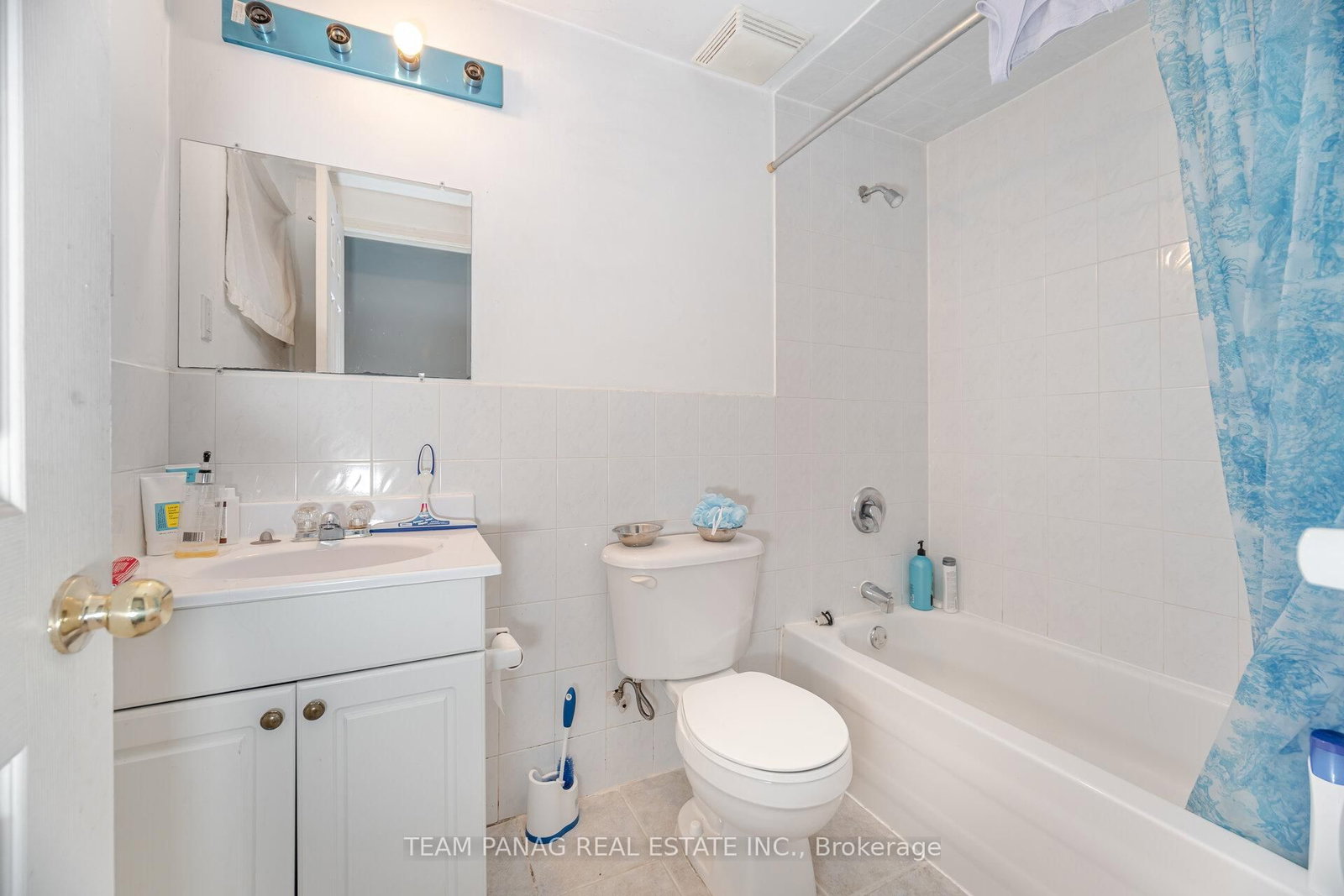 Townhouse for sale at 38 Eden Park, Brampton, Ontario, L6T 3A5 - Southgate - MLS: W12912170