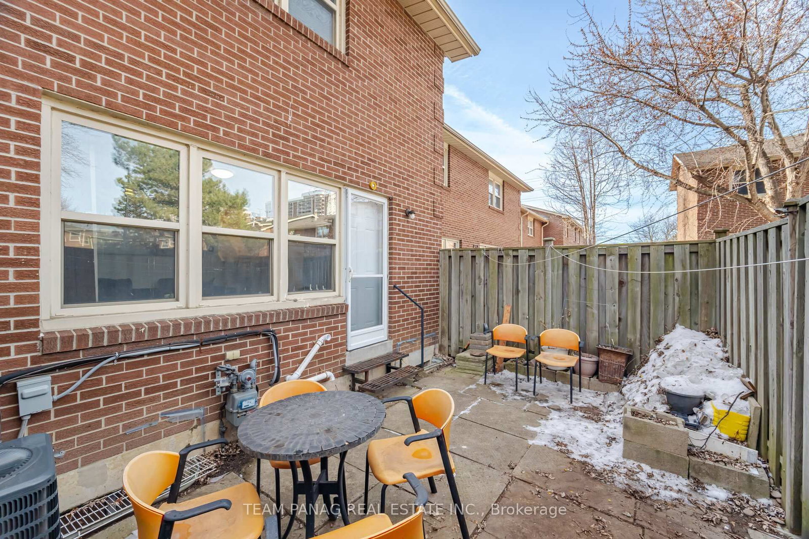 Townhouse for sale at 38 Eden Park, Brampton, Ontario, L6T 3A5 - Southgate - MLS: W12912170