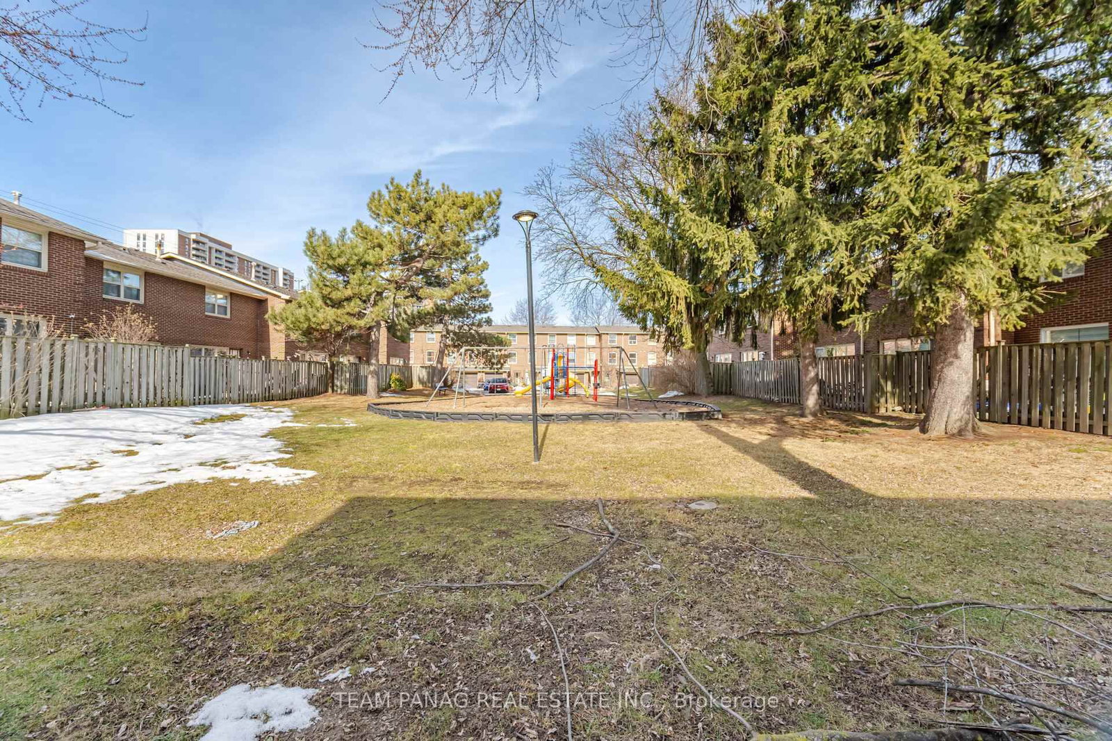 Townhouse for sale at 38 Eden Park, Brampton, Ontario, L6T 3A5 - Southgate - MLS: W12912170