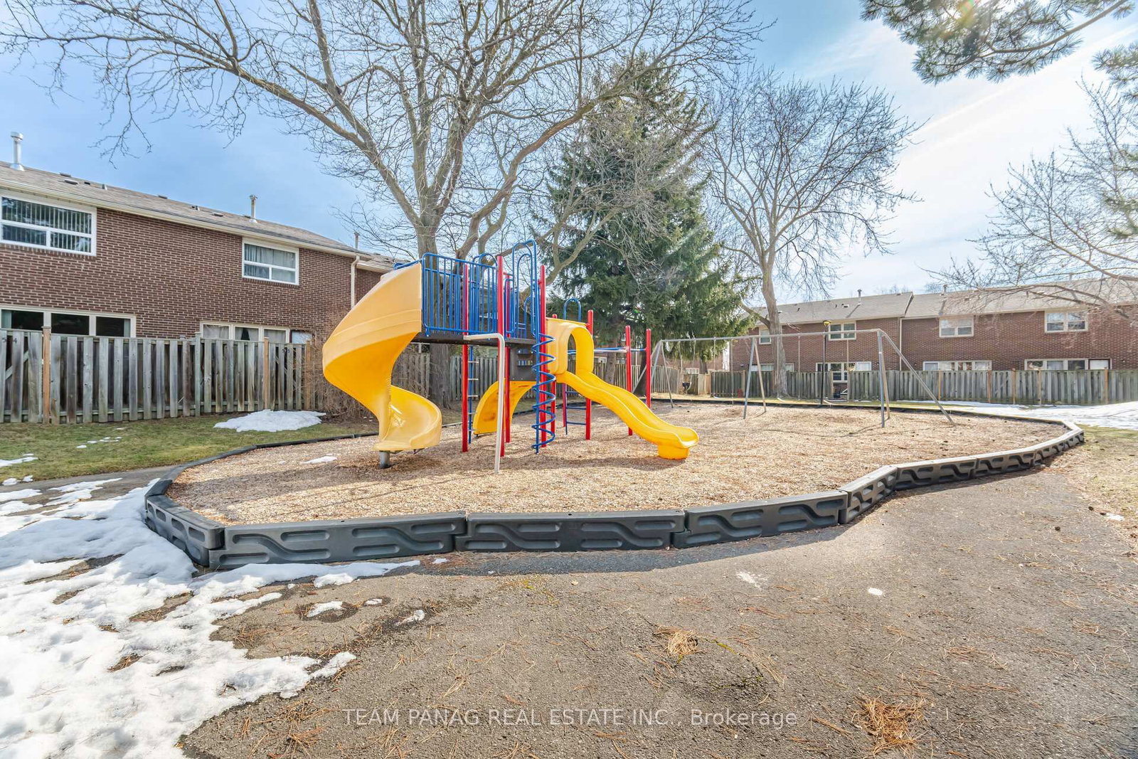 Townhouse for sale at 38 Eden Park, Brampton, Ontario, L6T 3A5 - Southgate - MLS: W12912170