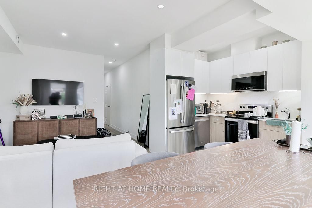 45 Brock Avenue • Toronto, ON photo 14