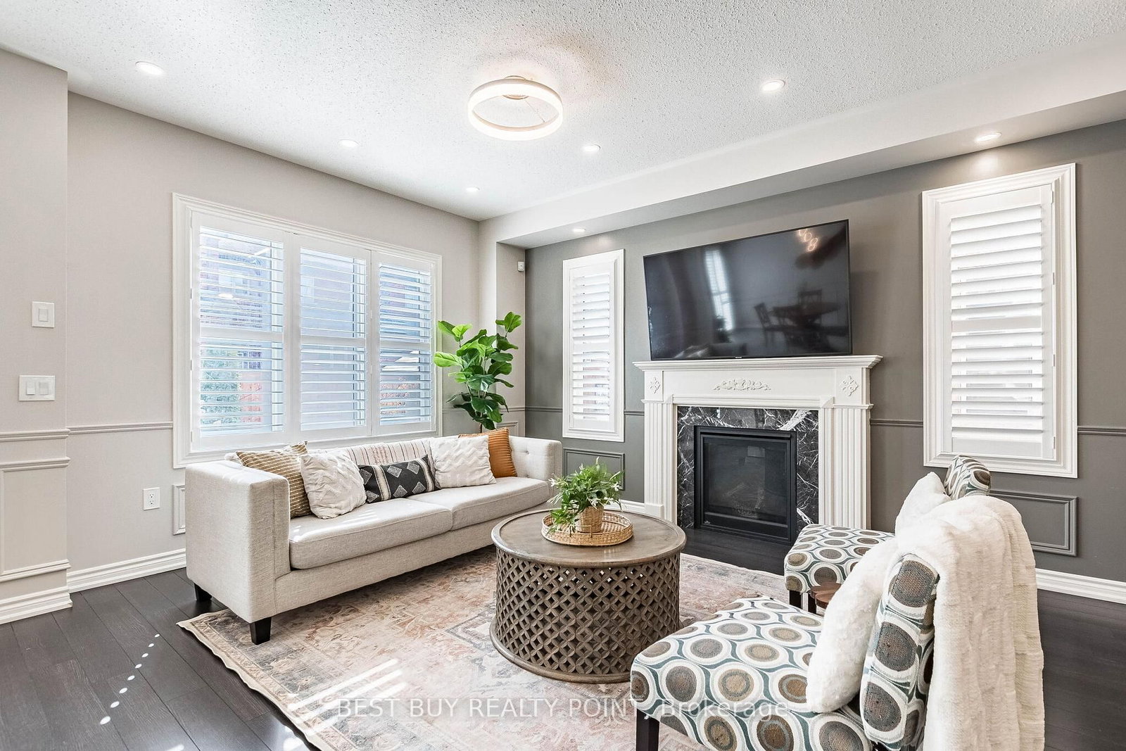 Semi-Detached House for sale at 92 Colville Place, Milton, Ontario, L9E 1G8 - Ford - MLS: W12912884