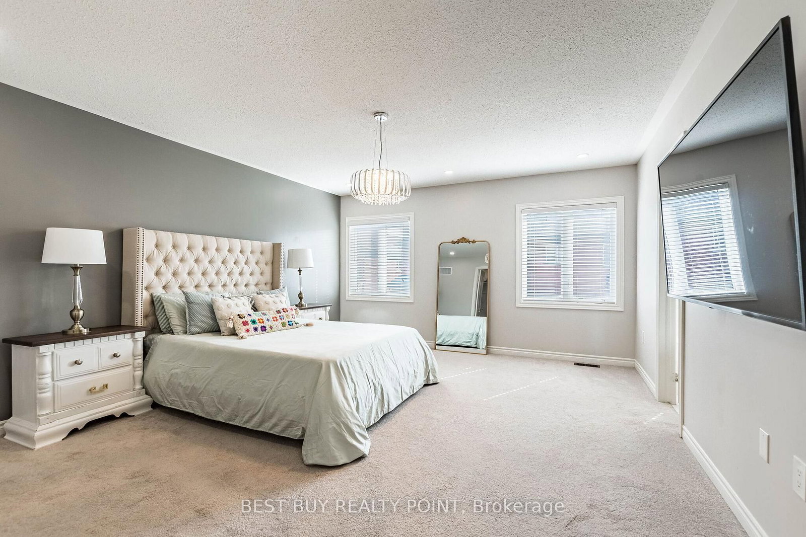 Semi-Detached House for sale at 92 Colville Place, Milton, Ontario, L9E 1G8 - Ford - MLS: W12912884