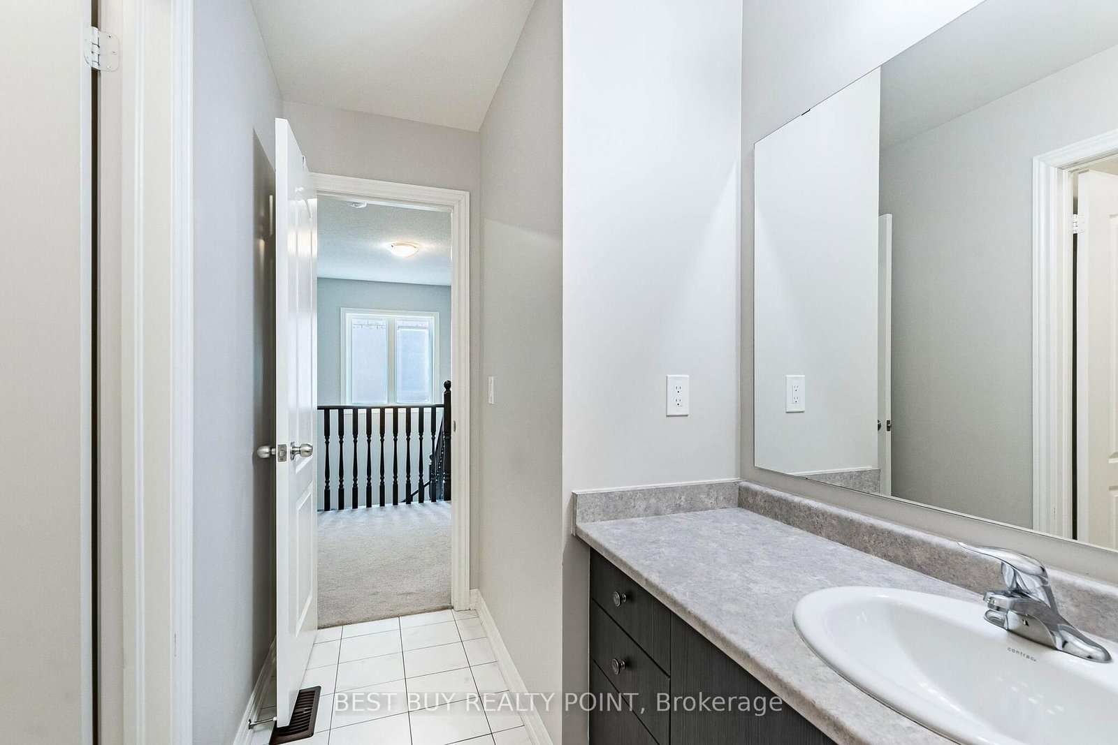 Semi-Detached House for sale at 92 Colville Place, Milton, Ontario, L9E 1G8 - Ford - MLS: W12912884