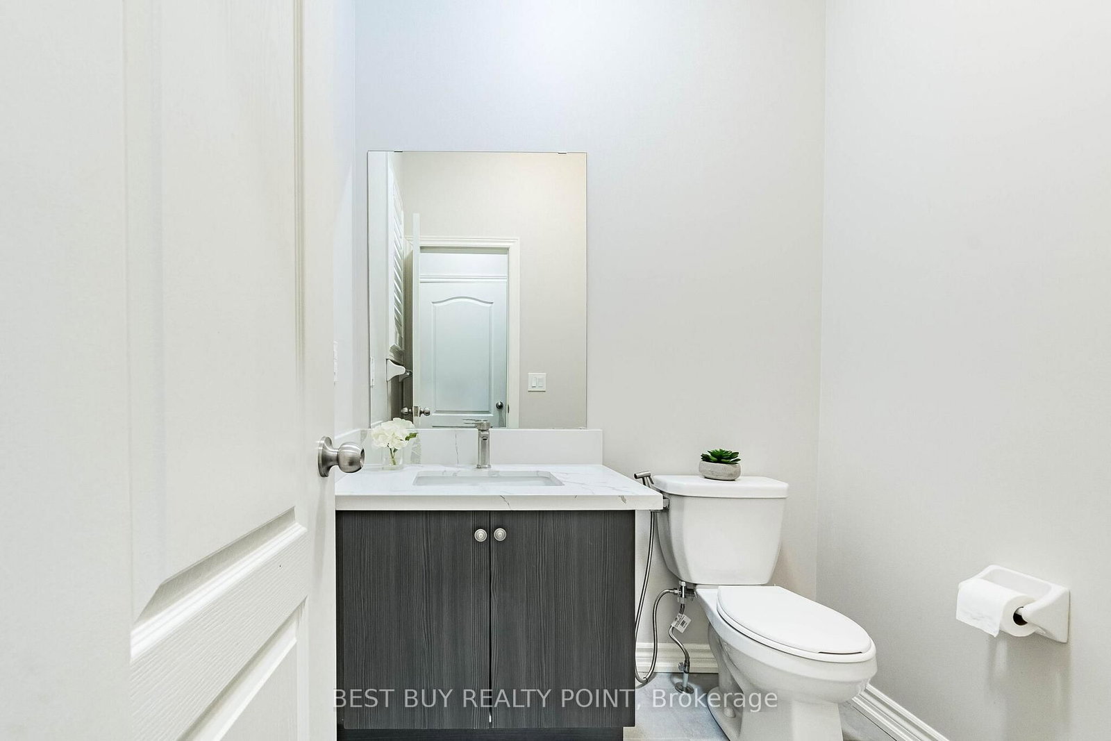 Semi-Detached House for sale at 92 Colville Place, Milton, Ontario, L9E 1G8 - Ford - MLS: W12912884