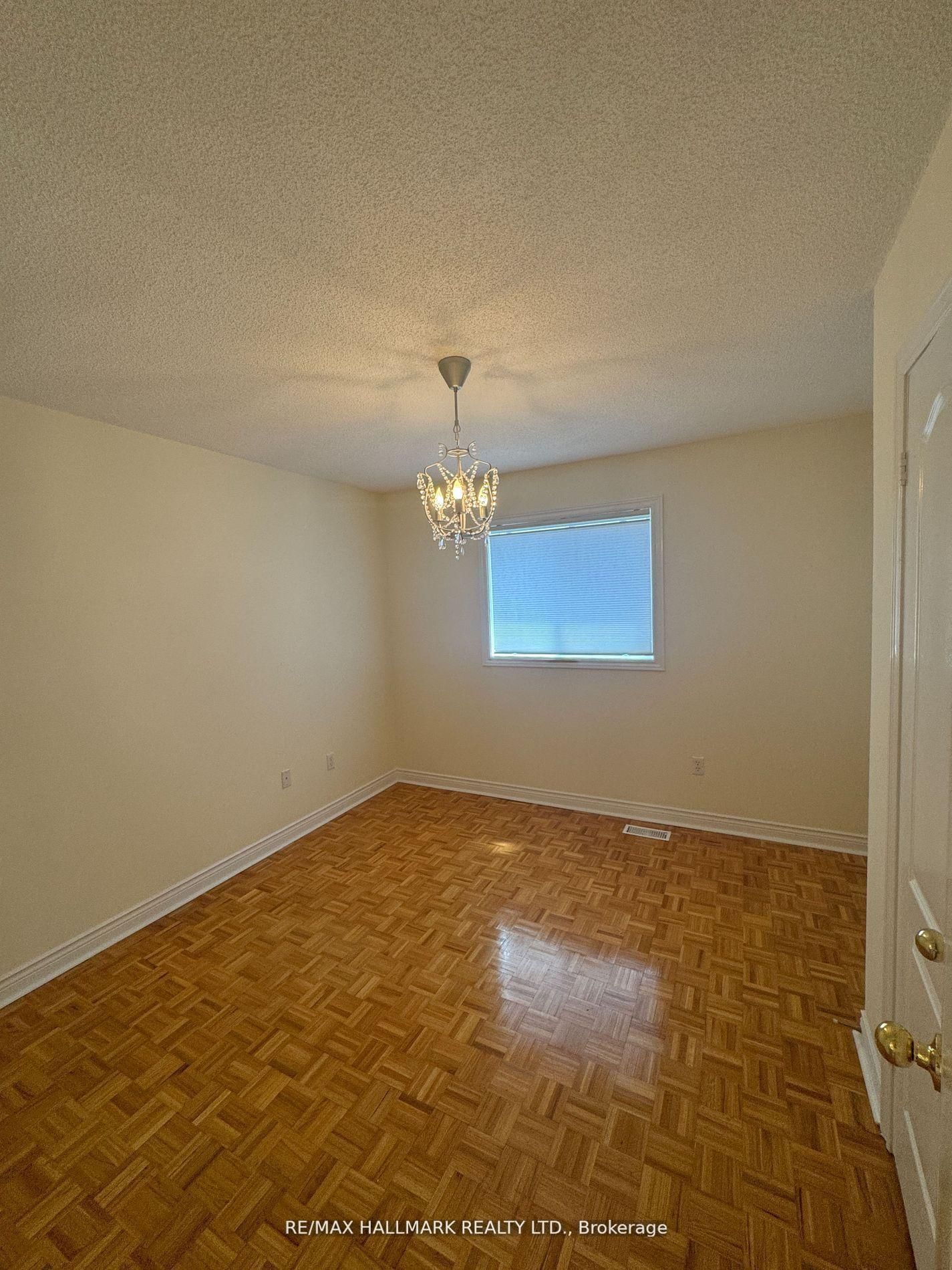 Detached House for sale at 203 Landsbridge Street, Caledon, Ontario, L7E 2J6 - Bolton East - MLS: W12913006