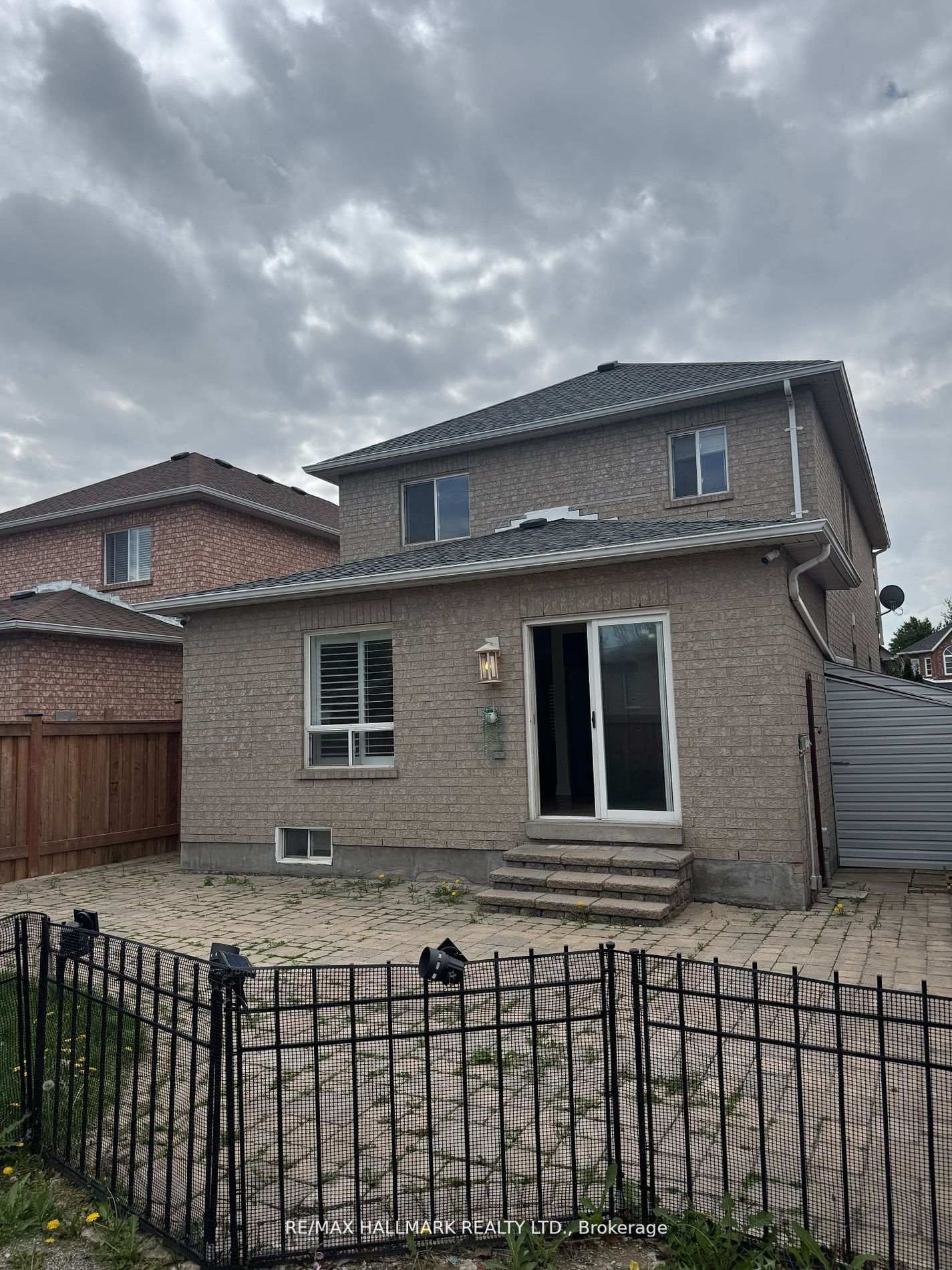 Detached House for sale at 203 Landsbridge Street, Caledon, Ontario, L7E 2J6 - Bolton East - MLS: W12913006