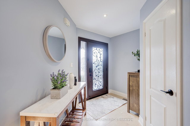 2829 Cartwright Crescent