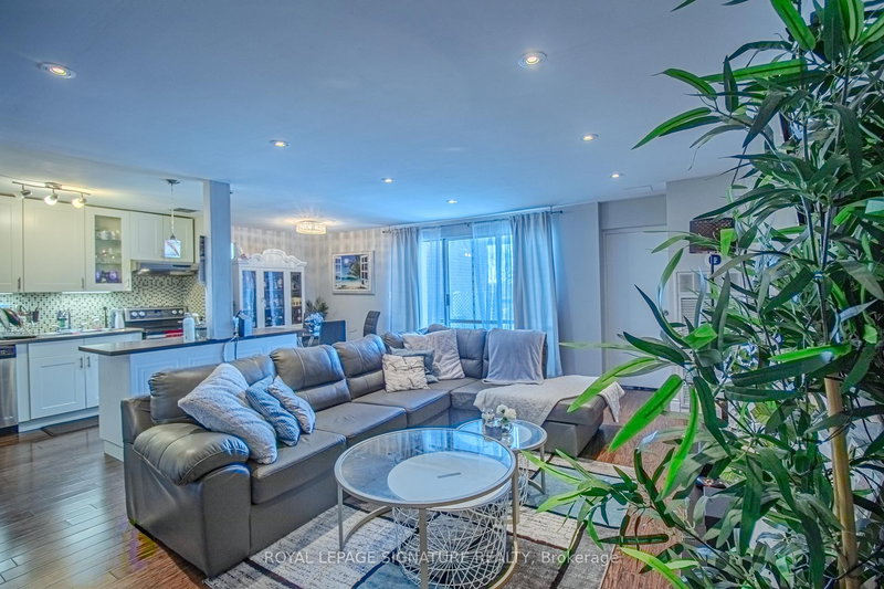 home for lease on 403-3025 The Credit Woodlands Crescent