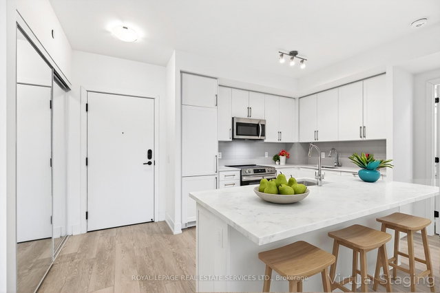 512 - 2450 Old Bronte Road