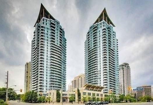 home for sale on 1104-1 Elm Drive W