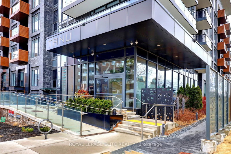 318 - 21 Park St E, Mississauga, L5G 0C2 | Image 2