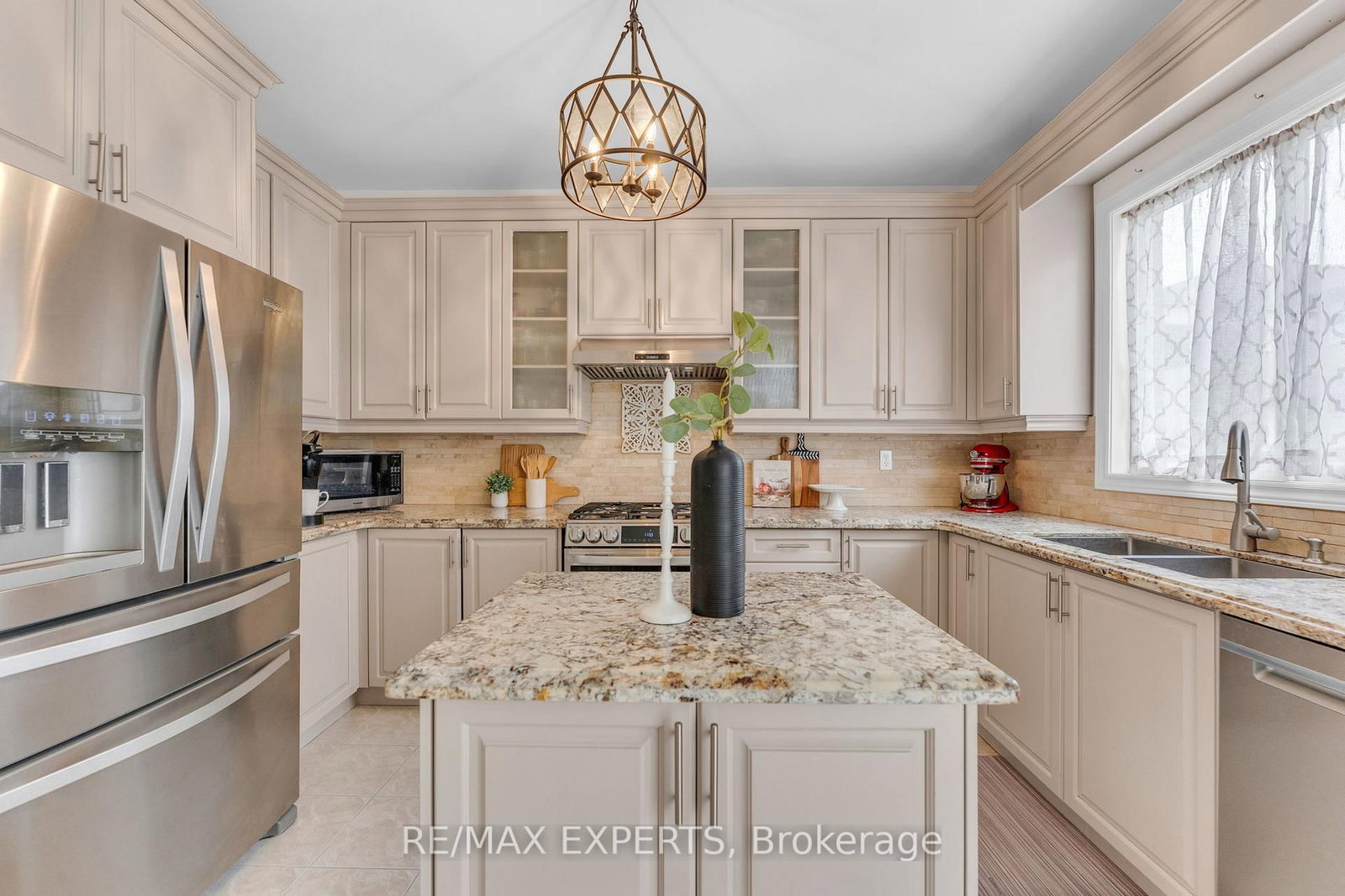 Detached House for sale at 13 Villagewood Street, Brampton, Ontario, L6P 2C3 - Bram East - MLS: W12914064