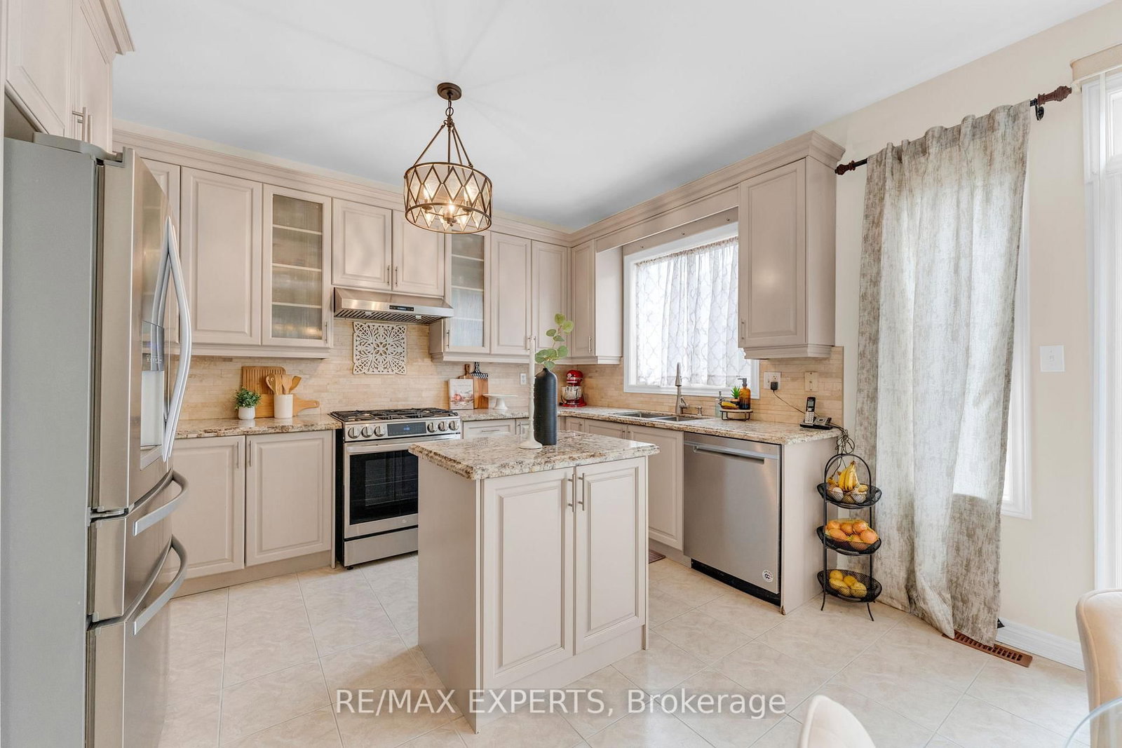 Detached House for sale at 13 Villagewood Street, Brampton, Ontario, L6P 2C3 - Bram East - MLS: W12914064