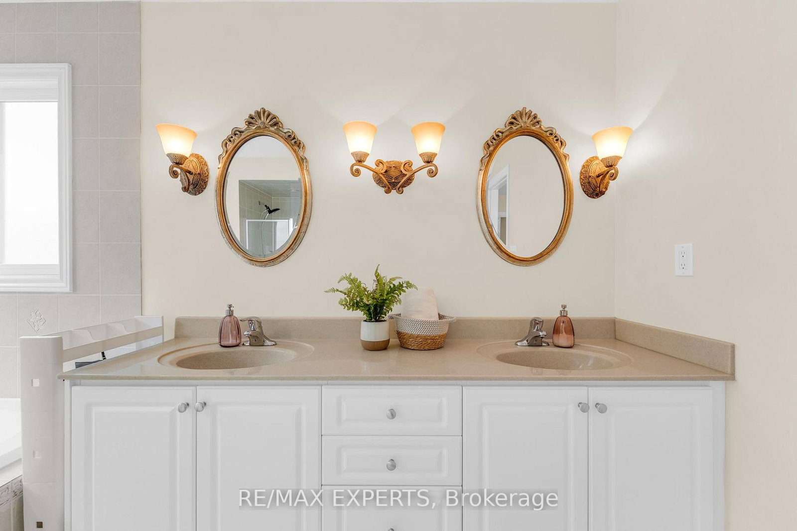 Detached House for sale at 13 Villagewood Street, Brampton, Ontario, L6P 2C3 - Bram East - MLS: W12914064