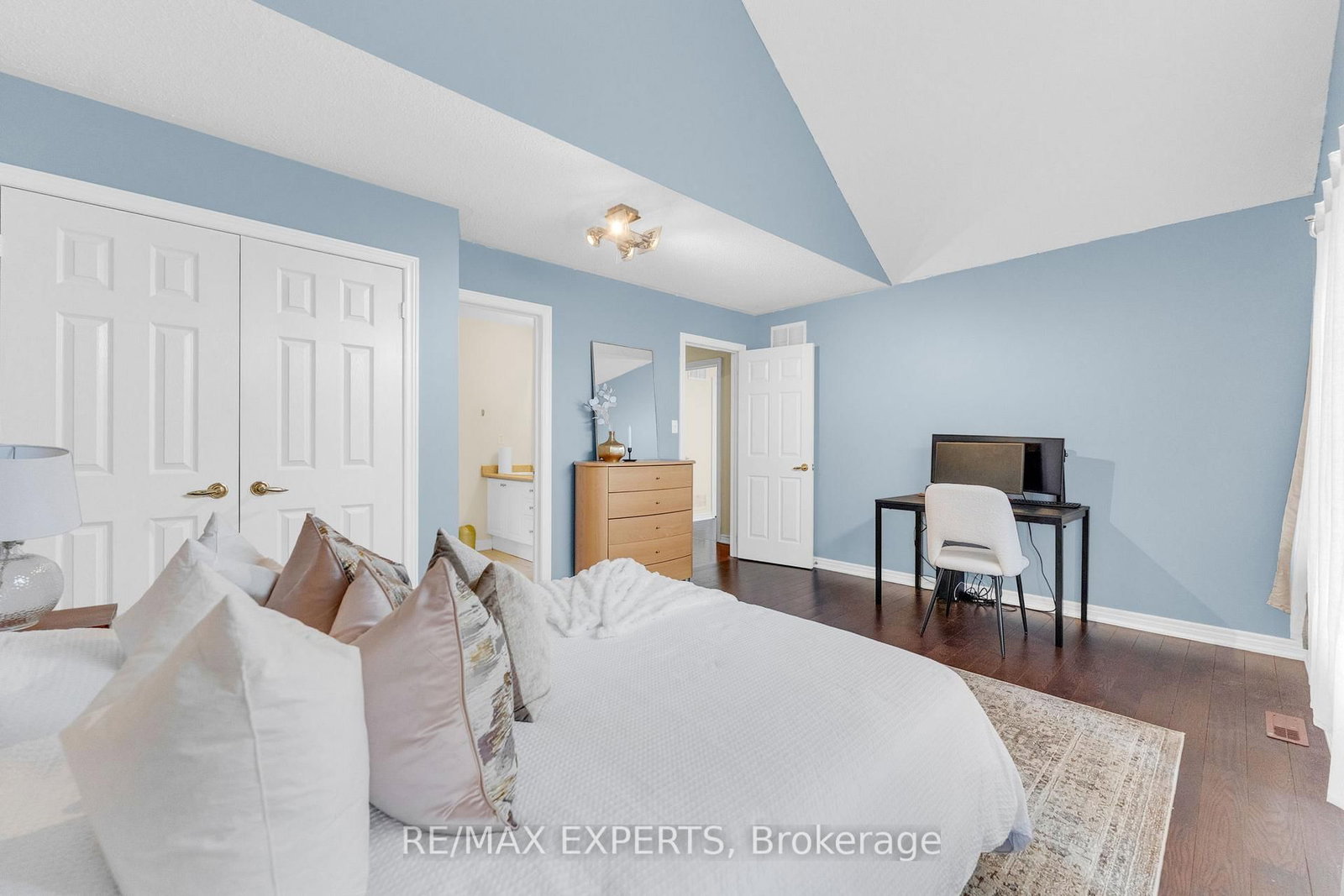 Detached House for sale at 13 Villagewood Street, Brampton, Ontario, L6P 2C3 - Bram East - MLS: W12914064