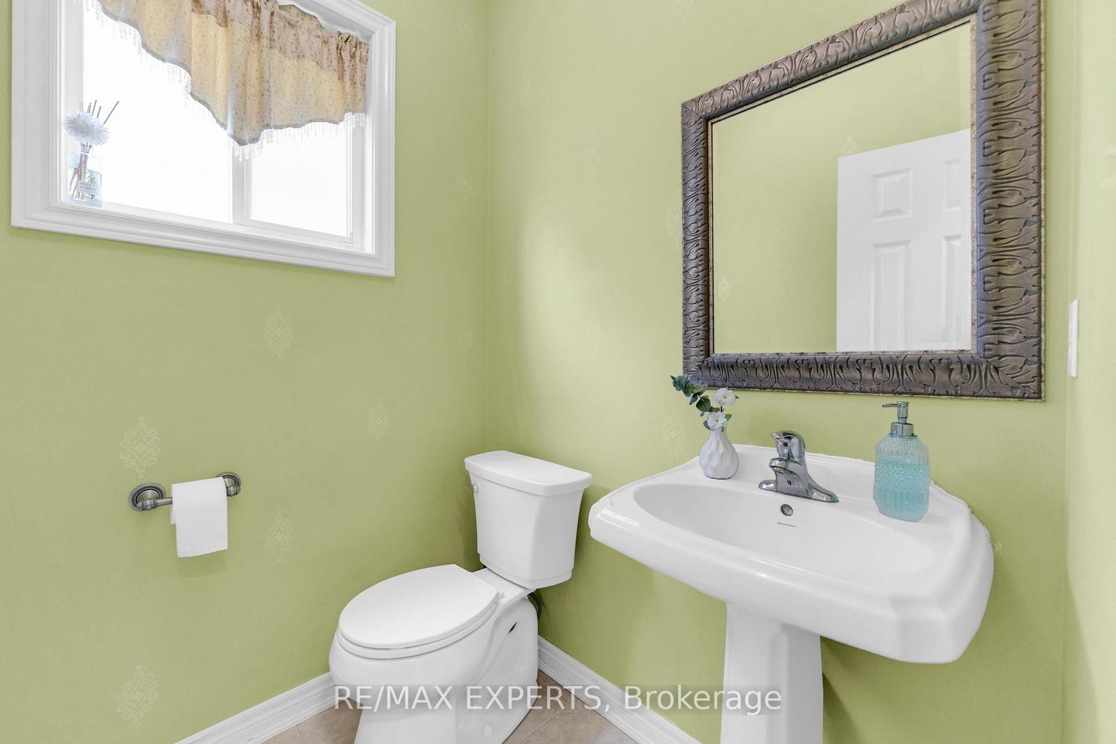 Detached House for sale at 13 Villagewood Street, Brampton, Ontario, L6P 2C3 - Bram East - MLS: W12914064