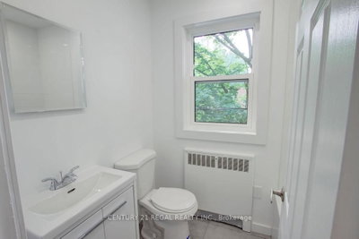 2127 Harris Crescent • Burlington, ON photo 8