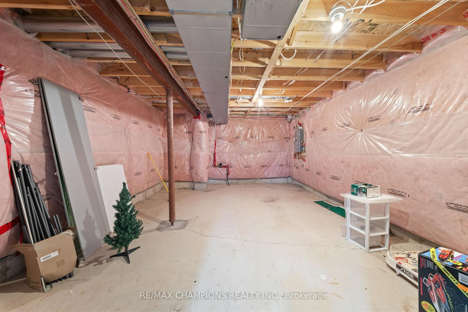 Detached House for sale at 42 Abbotsbury Drive, Brampton, Ontario, L6X 0S3 - Credit Valley - MLS: W12914332