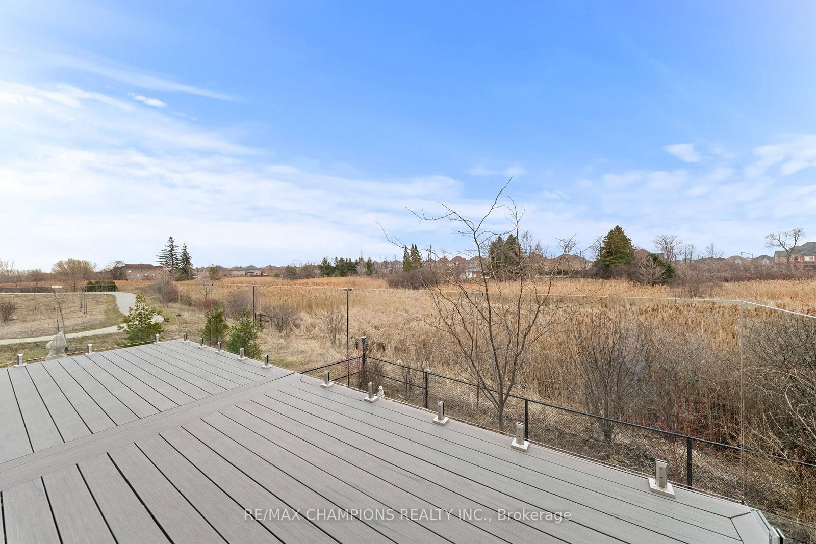 Detached House for sale at 42 Abbotsbury Drive, Brampton, Ontario, L6X 0S3 - Credit Valley - MLS: W12914332