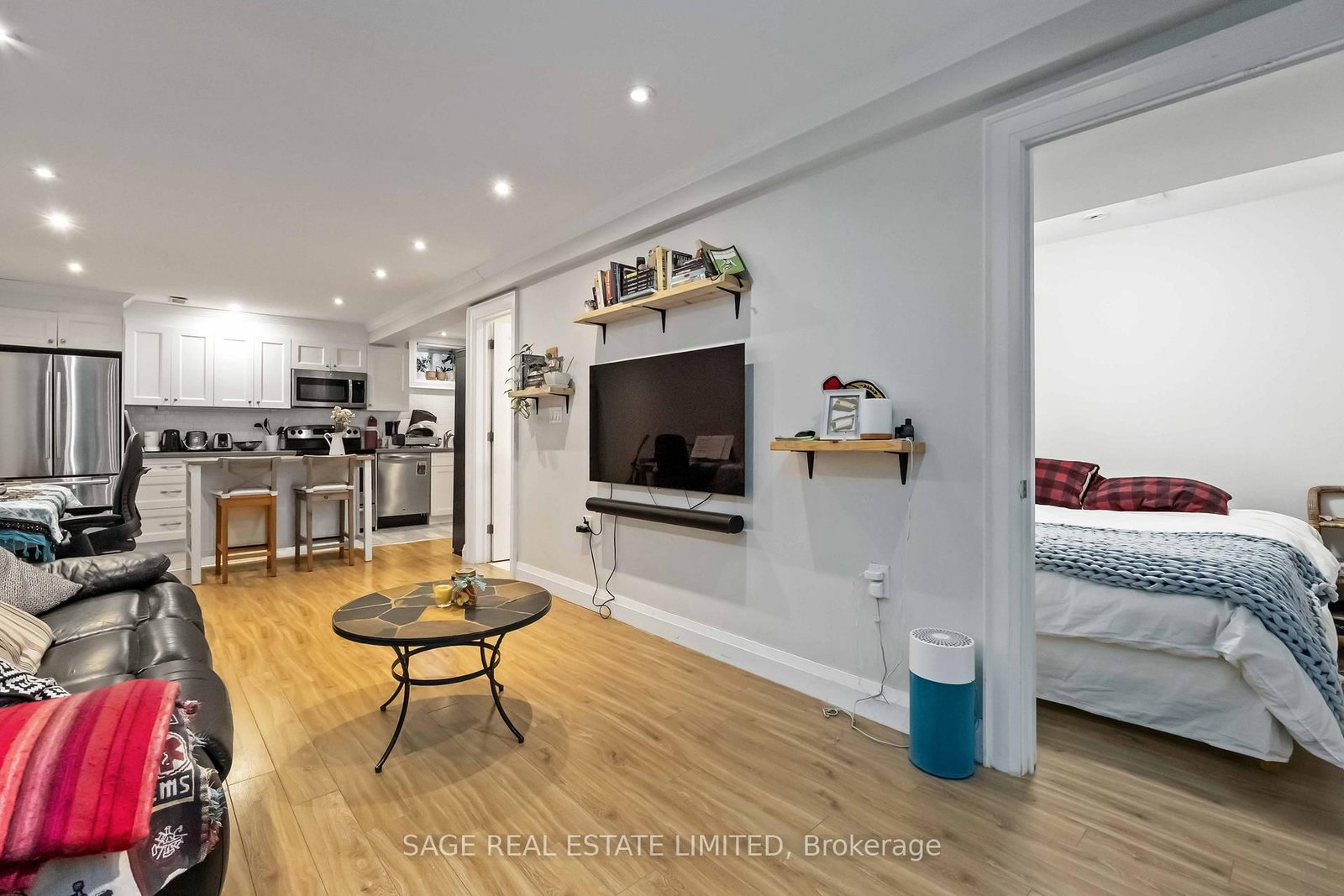182 Indian Grove, Unit Lower - Photo 11