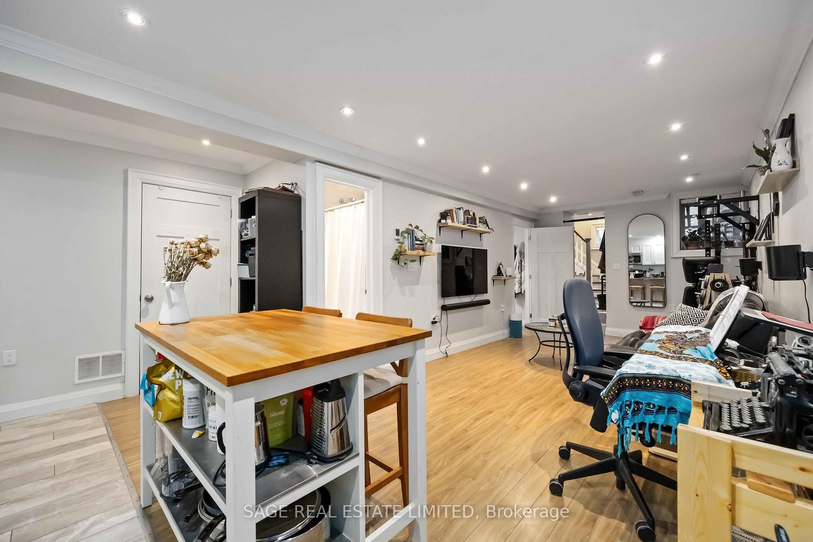 182 Indian Grove, Unit Lower - Photo 17