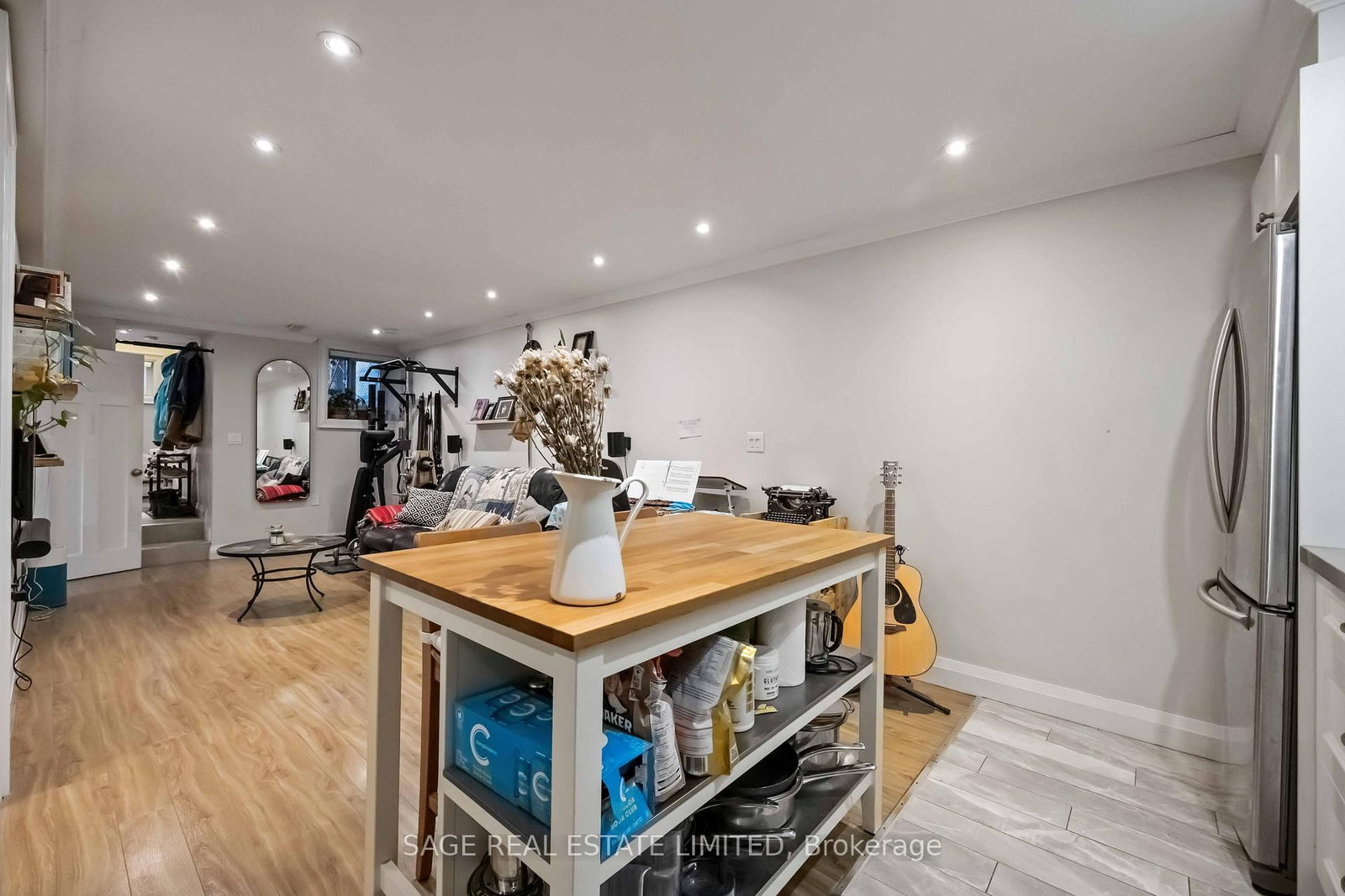 182 Indian Grove, Unit Lower - Photo 18
