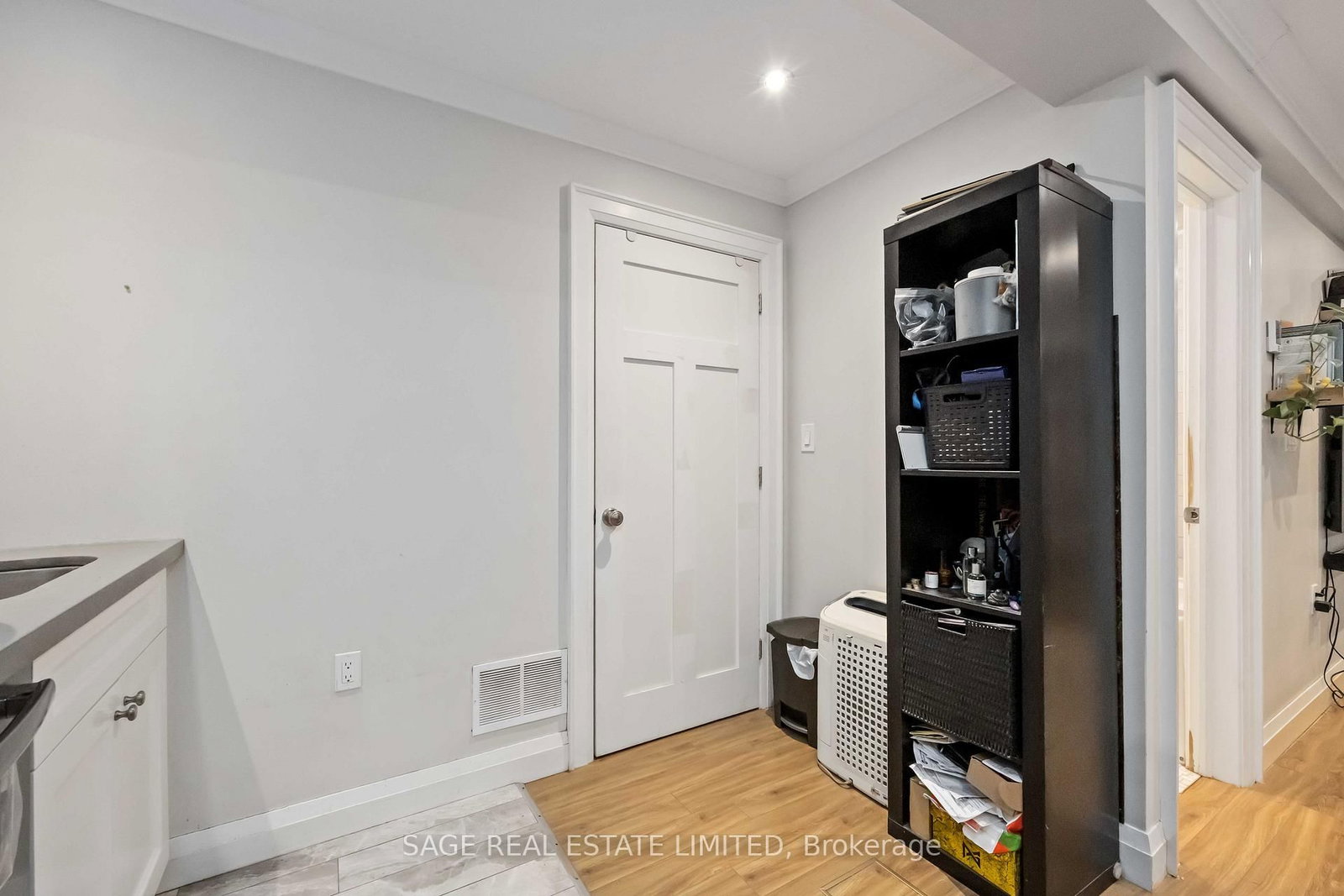 182 Indian Grove, Unit Lower - Photo 19