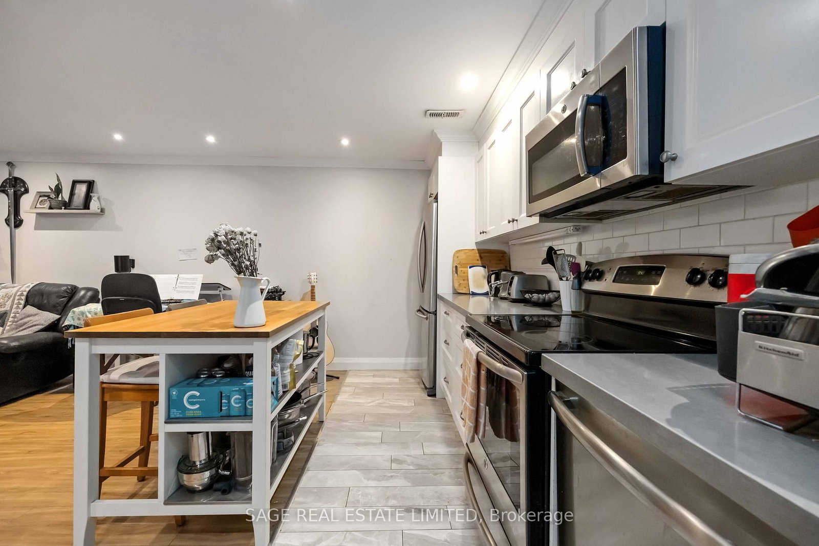 182 Indian Grove, Unit Lower - Photo 20