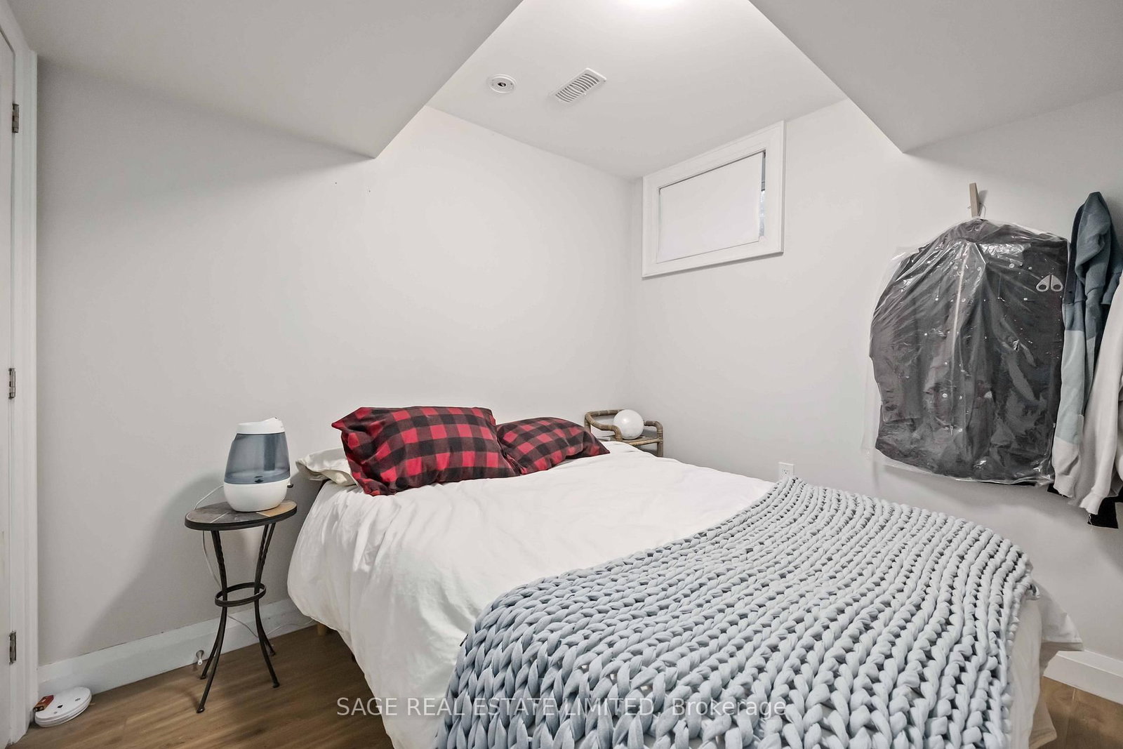182 Indian Grove, Unit Lower - Photo 24