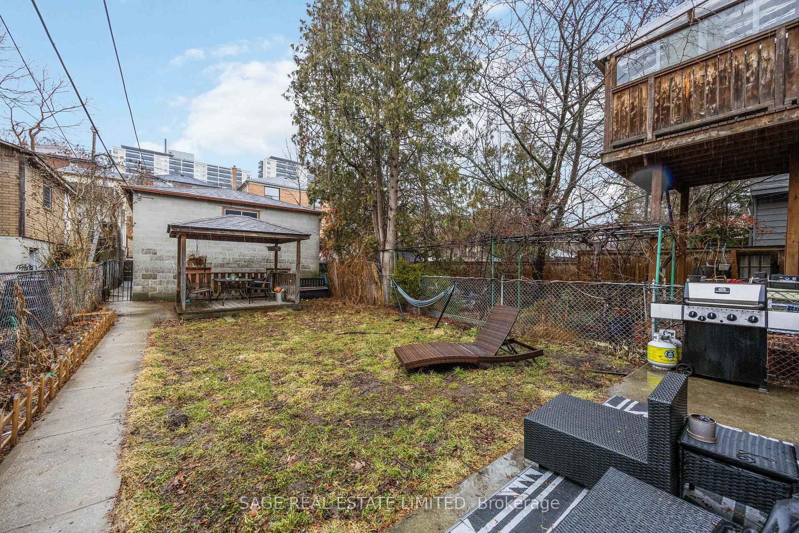 182 Indian Grove, Unit Lower - Photo 29