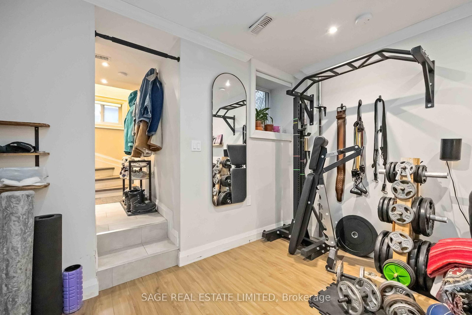 182 Indian Grove, Unit Lower - Photo 3