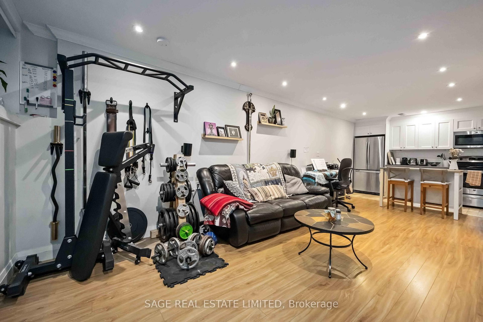 182 Indian Grove, Unit Lower - Photo 4