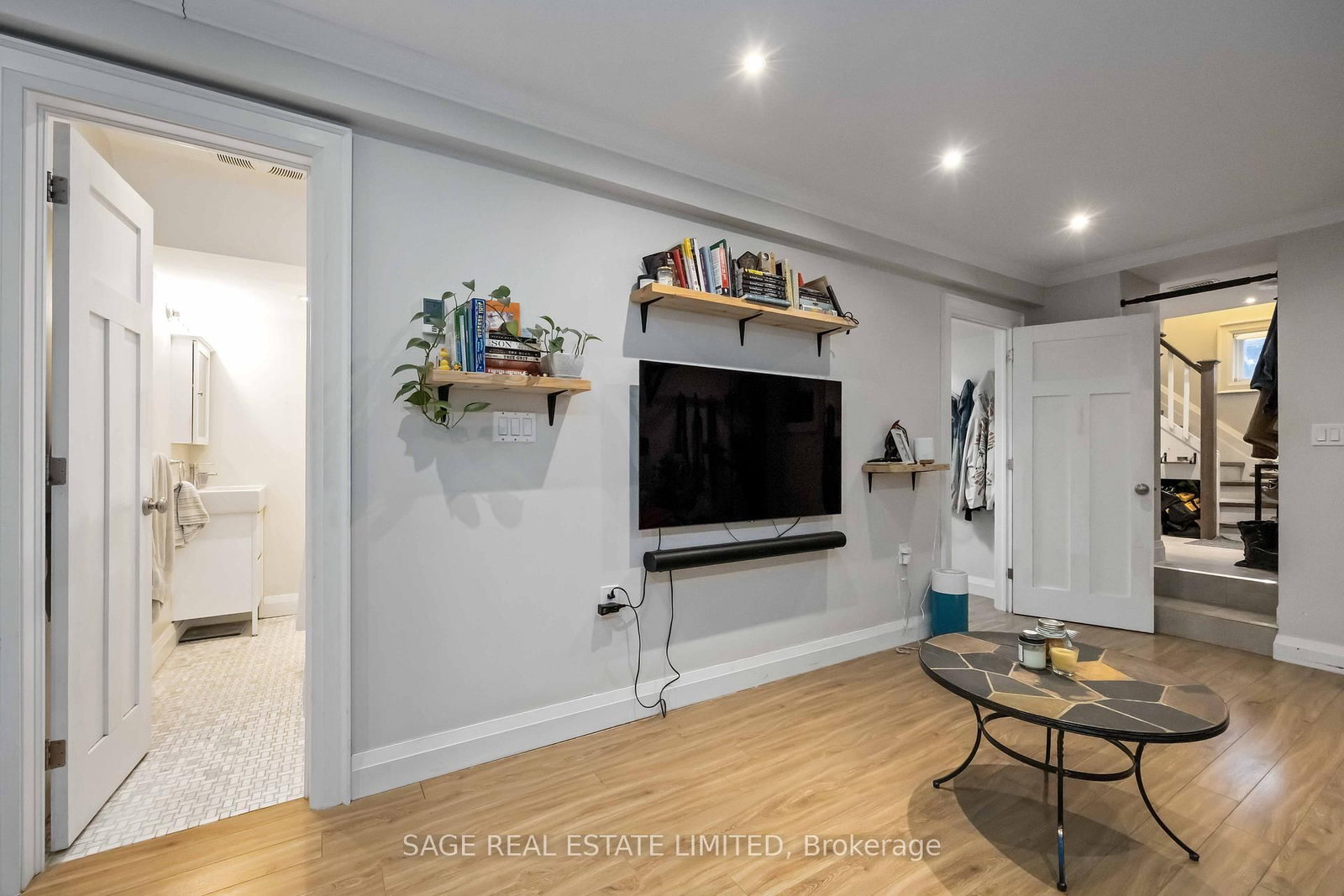 182 Indian Grove, Unit Lower - Photo 9