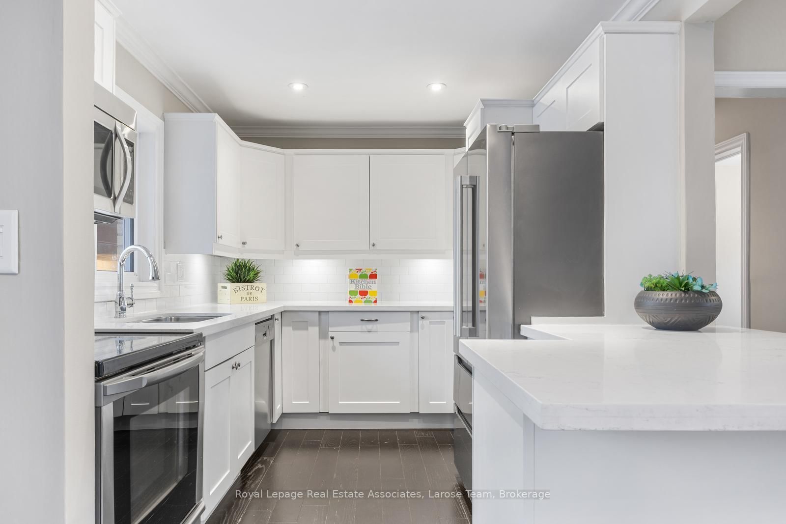 Detached House for sale at 2176 Florian Road, Mississauga, Ontario, L5A 2M4 - Cooksville - MLS: W12914724