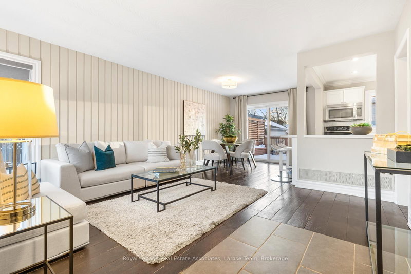 2176 Florian Rd, Mississauga, L5A 2M4 | Image 3