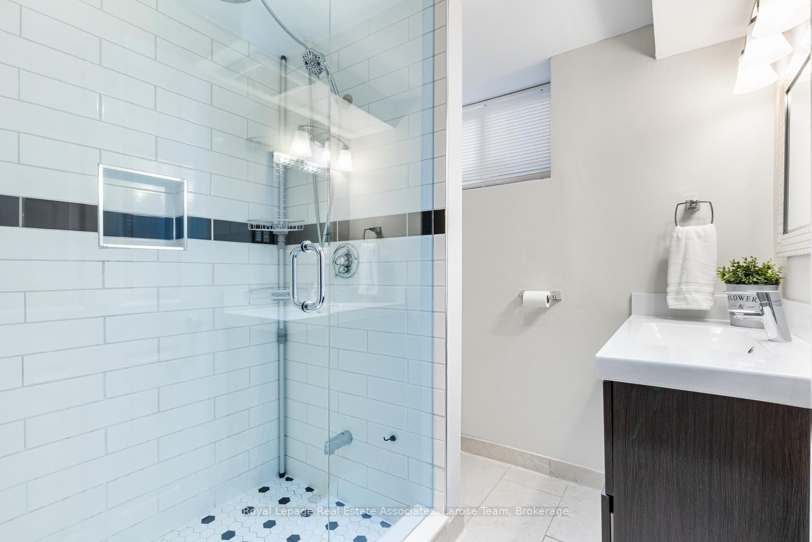 Detached House for sale at 2176 Florian Road, Mississauga, Ontario, L5A 2M4 - Cooksville - MLS: W12914724