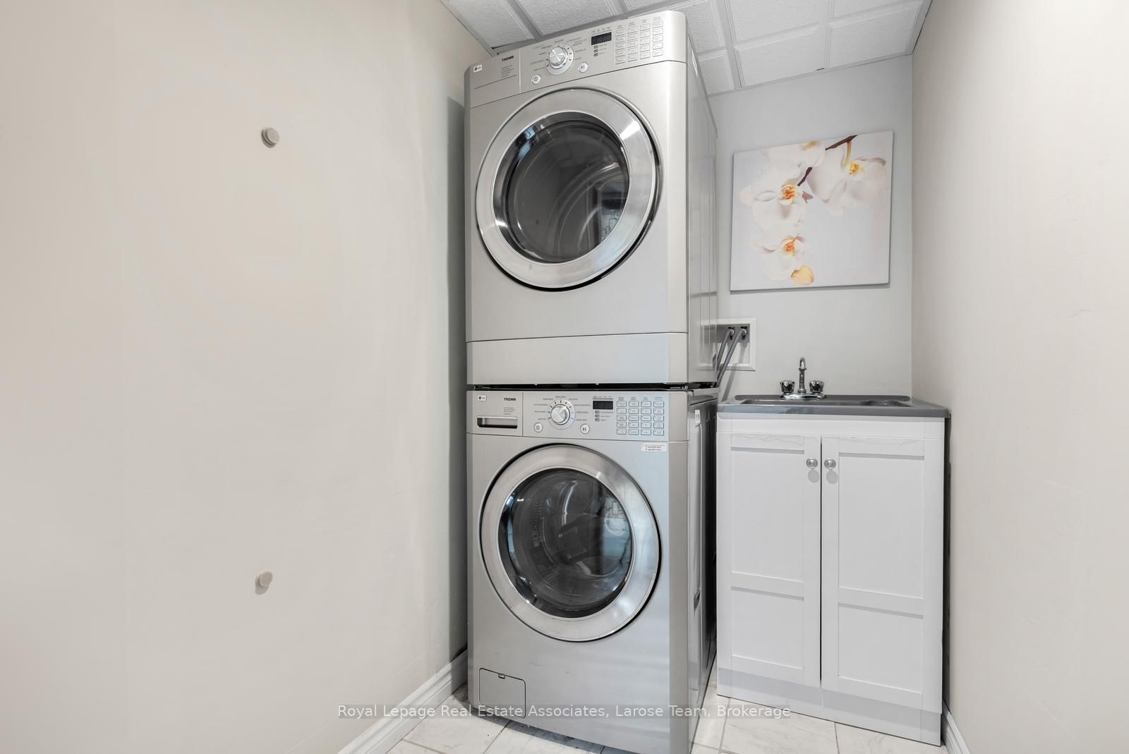 Detached House for sale at 2176 Florian Road, Mississauga, Ontario, L5A 2M4 - Cooksville - MLS: W12914724