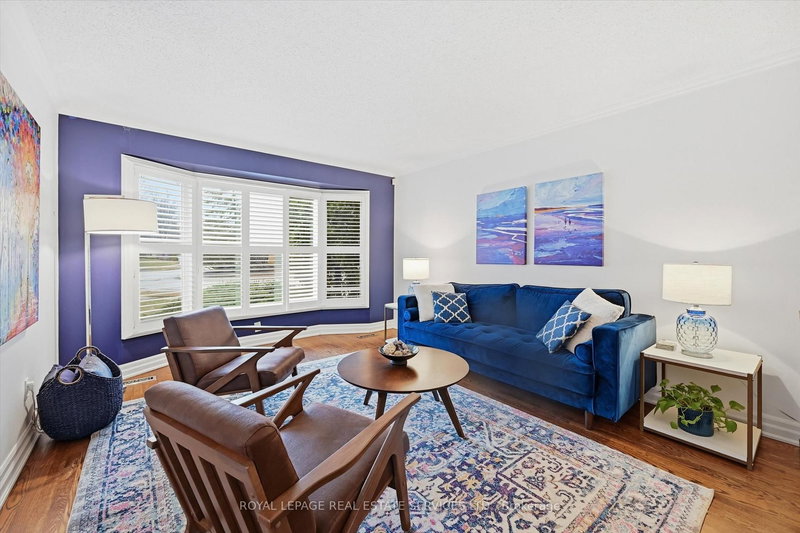 1100 Oakery Woods Pl, Oakville, L6M 2C1 | Image 3