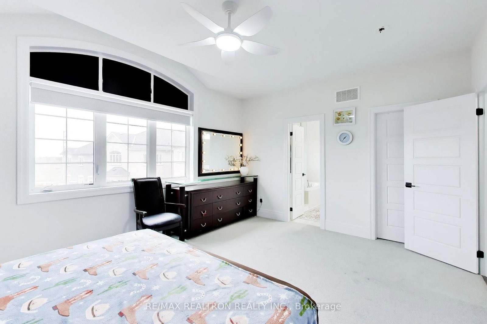 Detached House for sale at 5 rosewell Crescent, Halton Hills, Ontario, L7G 0N3 - Georgetown - MLS: W12915214