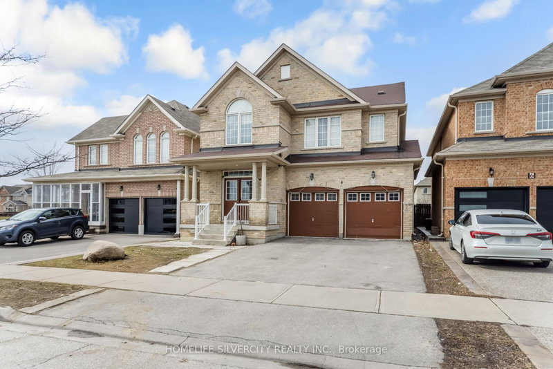 4 FOSSIL St, Brampton, L6P 3G6 | Image 2