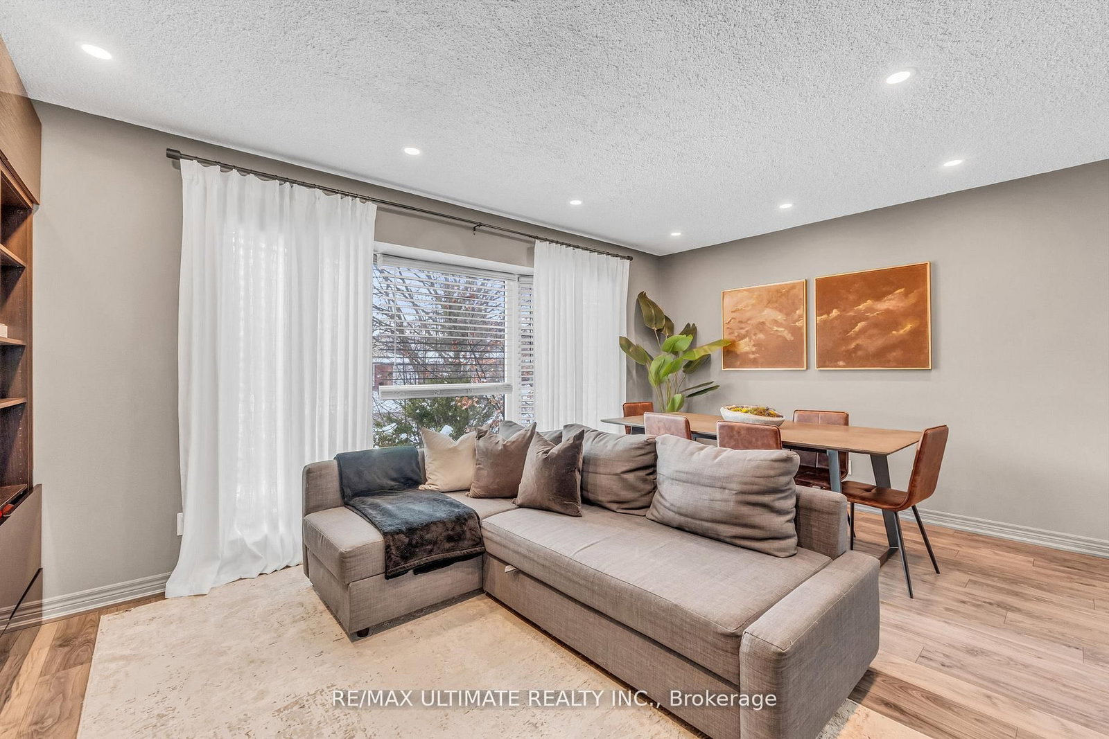 Detached House for sale at 37 Banbury Court, Brampton, Ontario, L6T 1Y9 - Avondale - MLS: W12915232